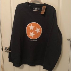 NWT VOLUNTEER TRANDITIONS CREWNECK PULLOVER